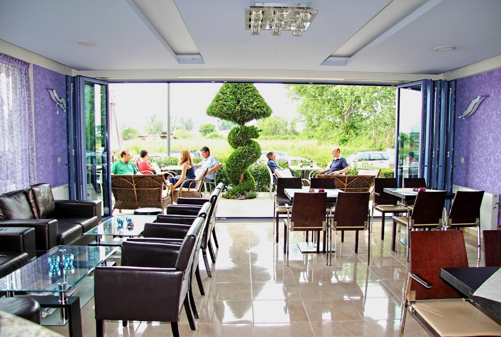 Enalion Aparthotel Olympiakí Aktí Exteriör bild