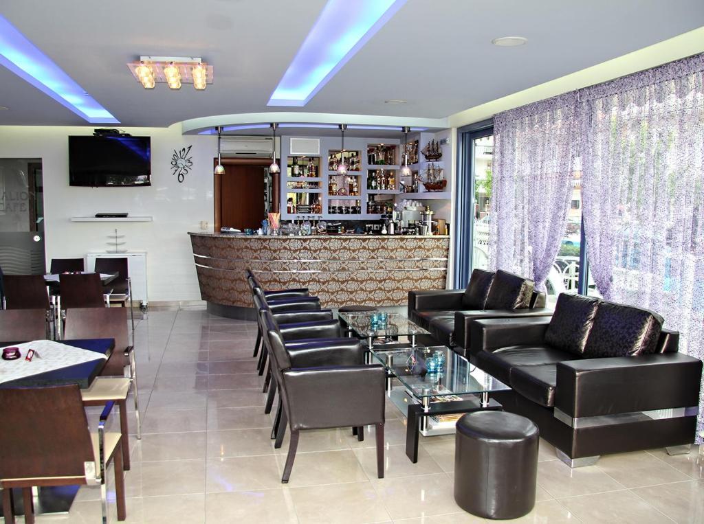 Enalion Aparthotel Olympiakí Aktí Exteriör bild